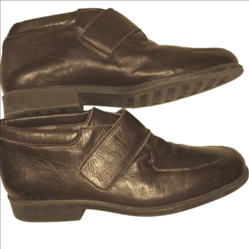 LEATHER Shoes by EASY Street - COMFY!